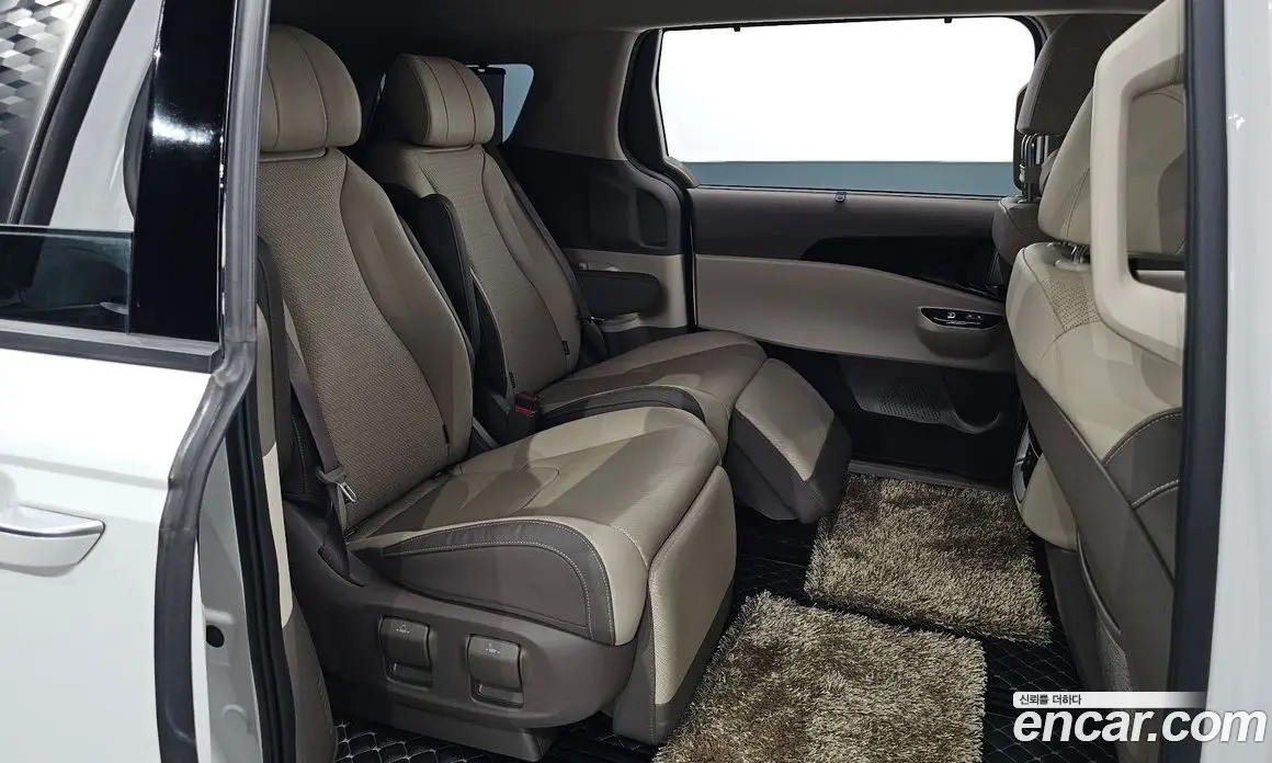 Kia Carnival 2022 3.5 автомат (гидро), фото 16 Kia Carnival 2022 3.5 автомат (гидро), фото 16