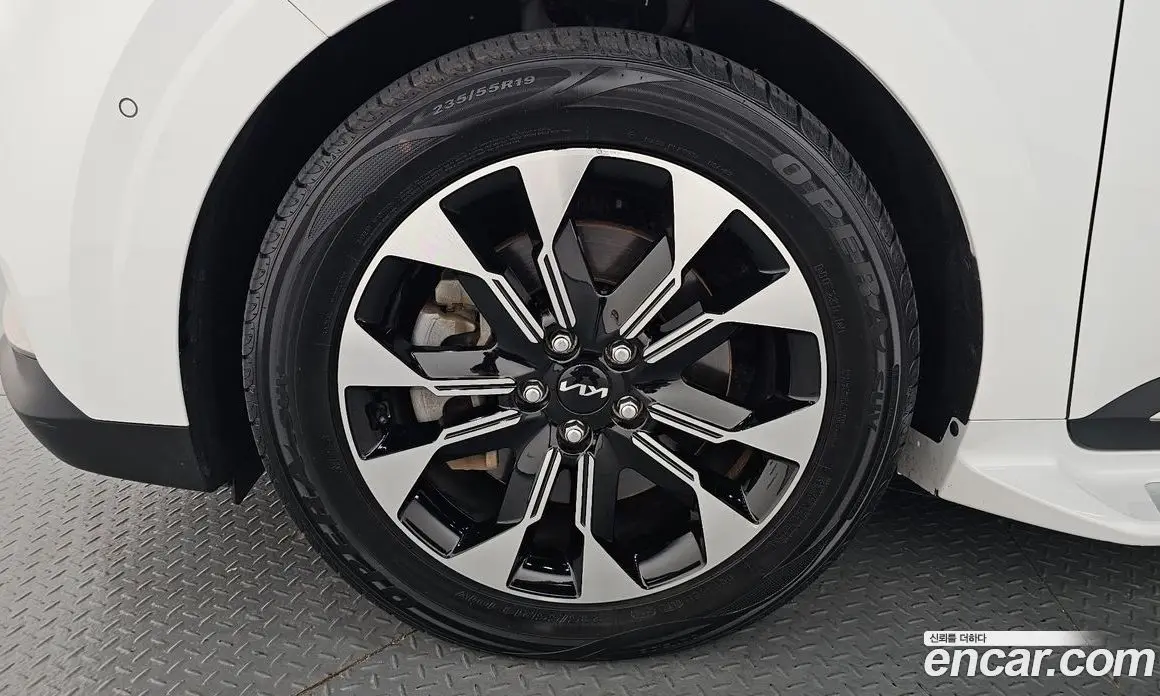 Kia Carnival 2022 3.5 автомат (гидро), фото 5 Kia Carnival 2022 3.5 автомат (гидро), фото 5