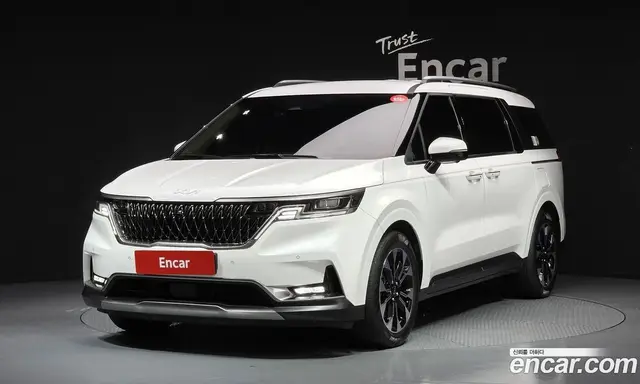 Kia Carnival, 2023, 42 620 км