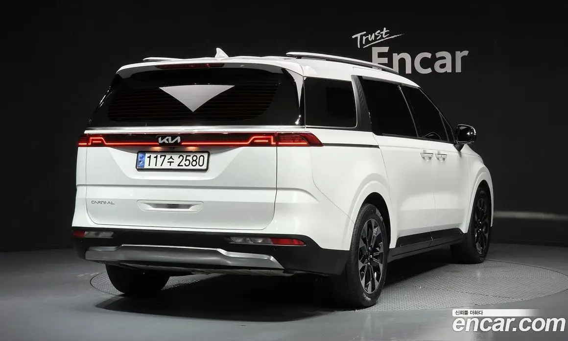 Kia Carnival 2023 2.2 автомат (гидро), фото 2 Kia Carnival 2023 2.2 автомат (гидро), фото 2
