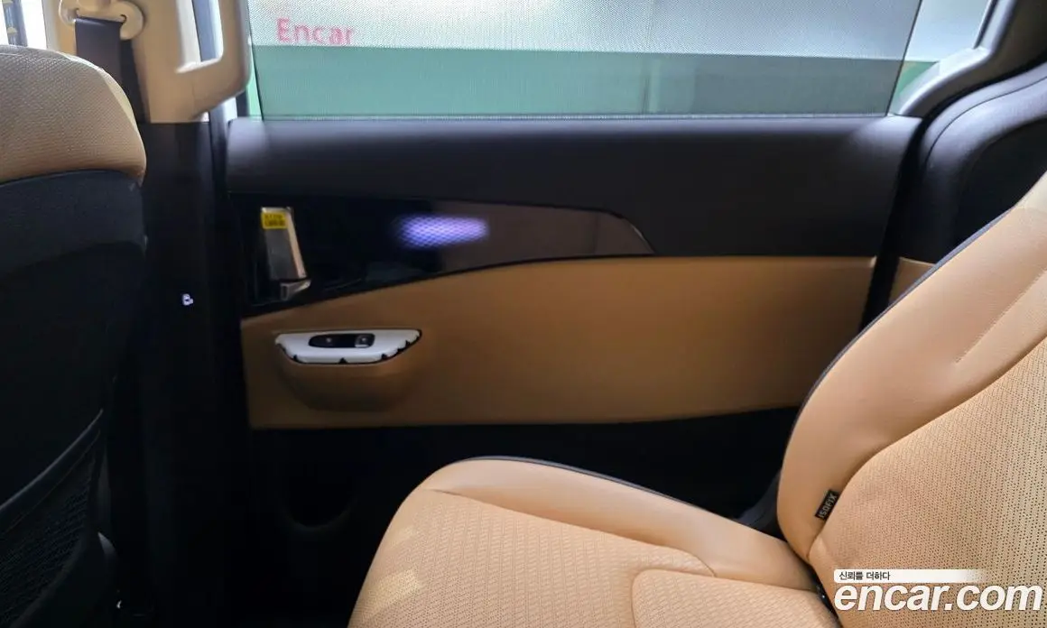 Kia Carnival 2023 2.2 автомат (гидро), фото 15 Kia Carnival 2023 2.2 автомат (гидро), фото 15