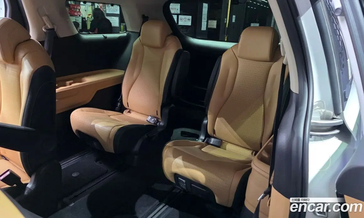 Kia Carnival 2023 2.2 автомат (гидро), фото 17 Kia Carnival 2023 2.2 автомат (гидро), фото 17