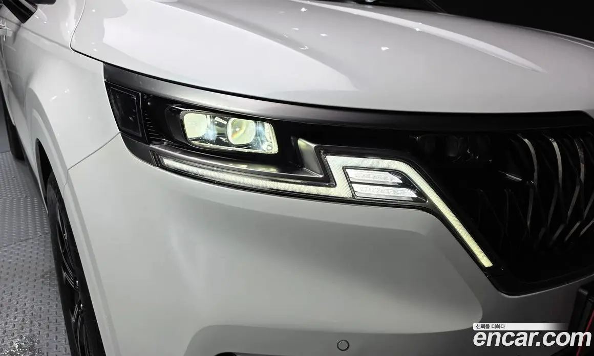 Kia Carnival 2023 2.2 автомат (гидро), фото 8 Kia Carnival 2023 2.2 автомат (гидро), фото 8