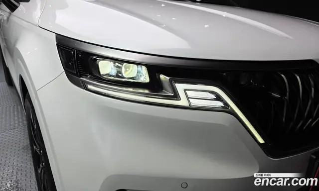 Kia Carnival 2023 2.2 автомат (гидро), миниатюра 8 Kia Carnival 2023 2.2 автомат (гидро), миниатюра 8