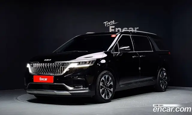 Kia Carnival, 2023, 29 974 км