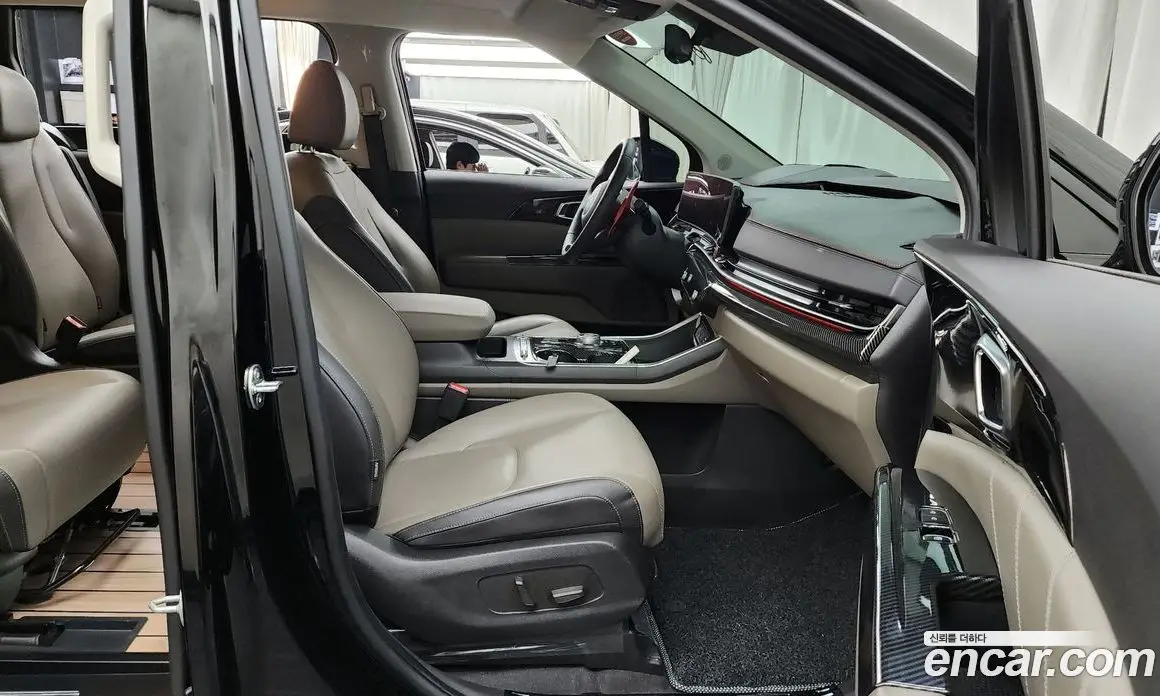 Kia Carnival 2024 2.2 автомат (гидро), фото 17 Kia Carnival 2024 2.2 автомат (гидро), фото 17