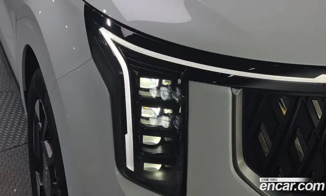 Kia Carnival 2024 2.2 автомат (гидро), миниатюра 8