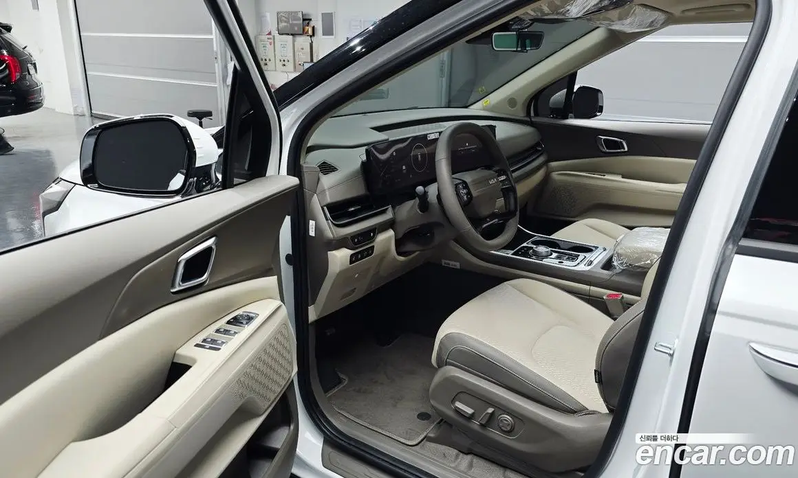 Kia Carnival 2026 1.6 автомат (гидро), фото 13 Kia Carnival 2026 1.6 автомат (гидро), фото 13