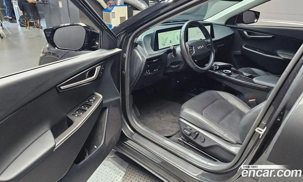 Kia EV6 2022 0.1 автомат (гидро), фото 13 Kia EV6 2022 0.1 автомат (гидро), фото 13