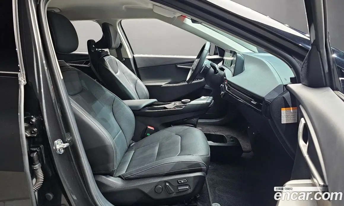 Kia EV6 2022 0.1 автомат (гидро), фото 16 Kia EV6 2022 0.1 автомат (гидро), фото 16