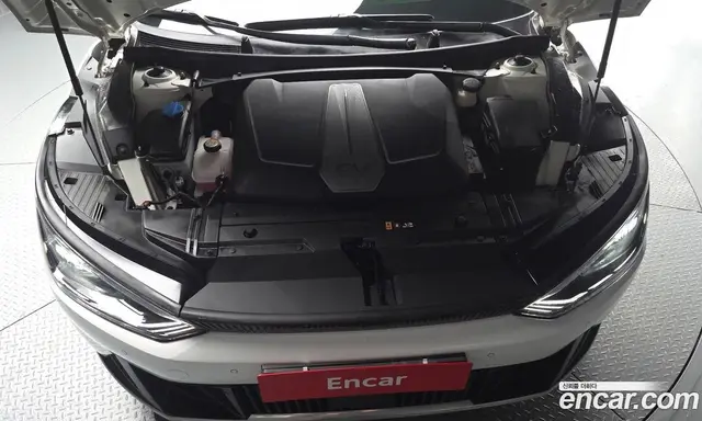 Kia EV6 2023 0.1 автомат (гидро), миниатюра 6 Kia EV6 2023 0.1 автомат (гидро), миниатюра 6
