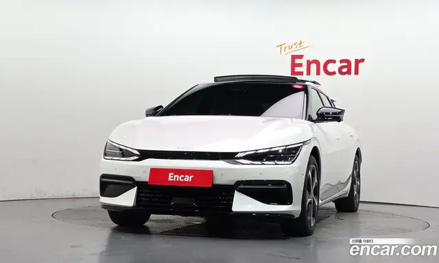 Kia EV6 2023 0.1 автомат (гидро), миниатюра 3 Kia EV6 2023 0.1 автомат (гидро), миниатюра 3