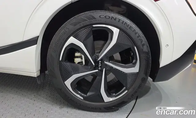 Kia EV6 2023 0.1 автомат (гидро), миниатюра 7 Kia EV6 2023 0.1 автомат (гидро), миниатюра 7