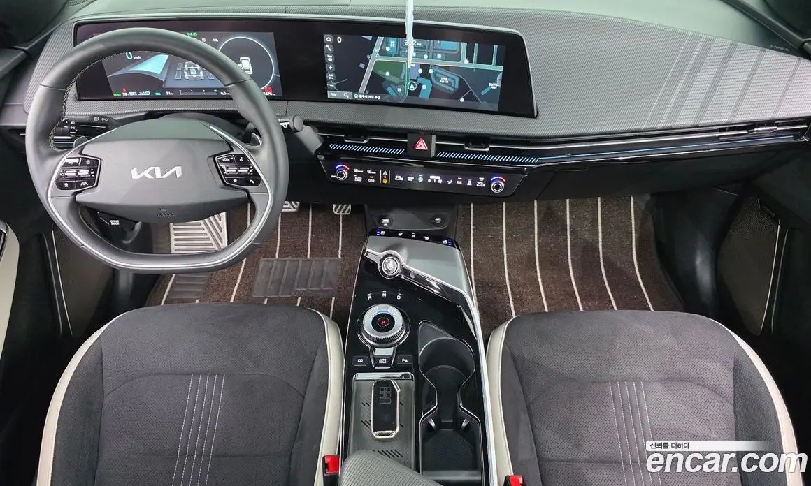 Kia EV6 2023 0.1 автомат (гидро), фото 10 Kia EV6 2023 0.1 автомат (гидро), фото 10