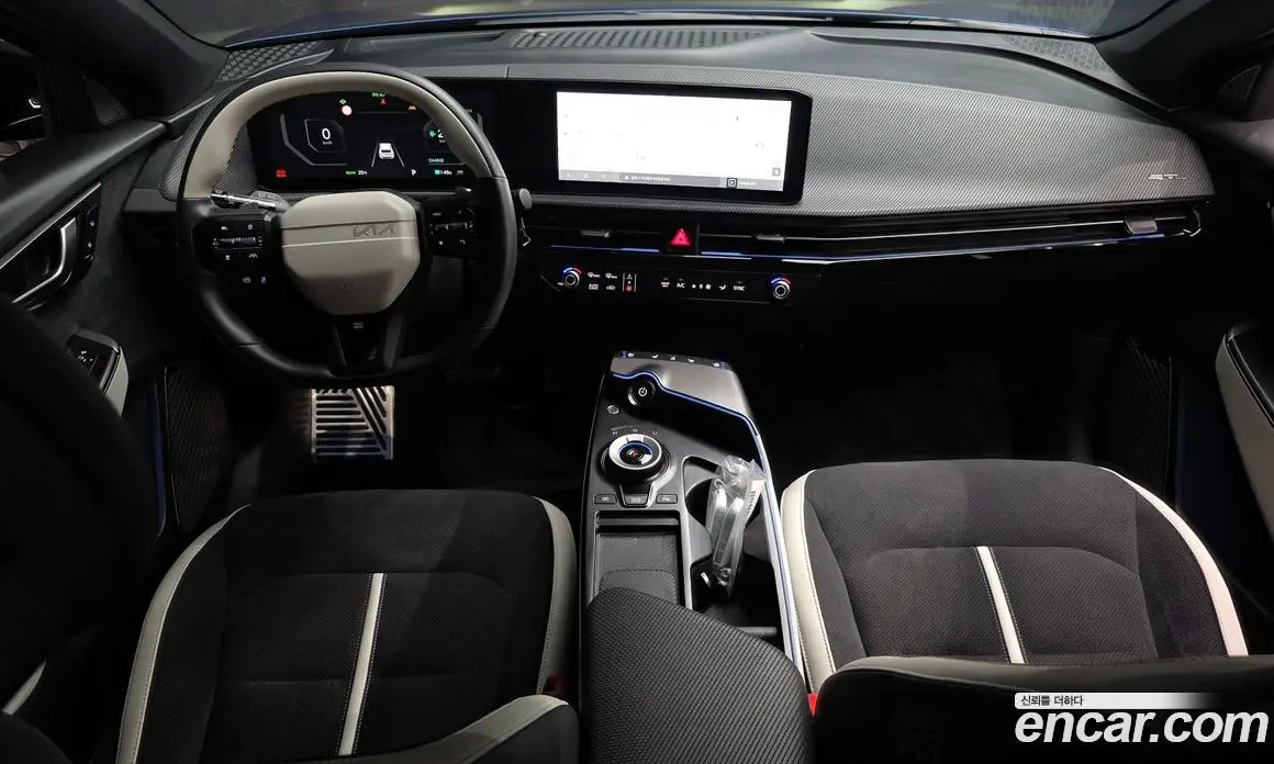 Kia EV6 2024 0.1 автомат (гидро), фото 10 Kia EV6 2024 0.1 автомат (гидро), фото 10