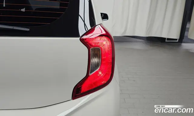 Kia Morning 2022 1.0 автомат (гидро), миниатюра 9