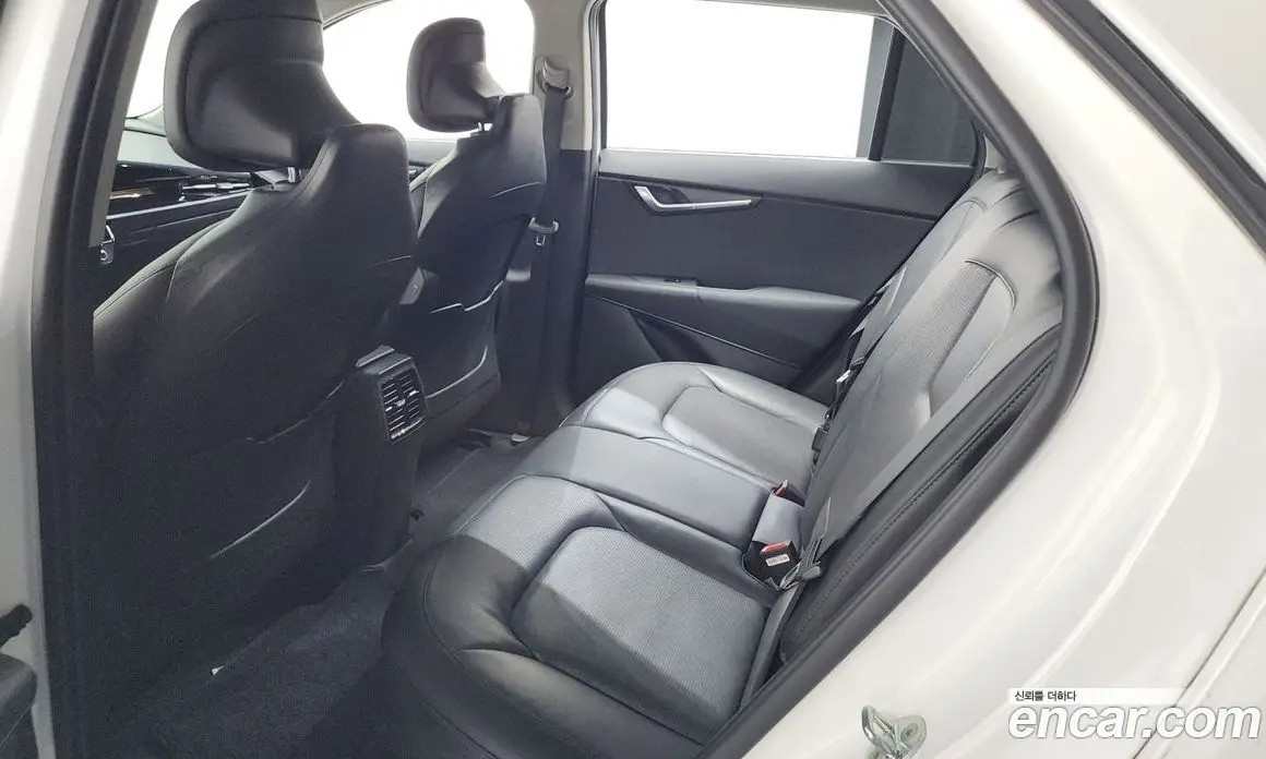 Kia Niro 2022 0.2 автомат (гидро), фото 17 Kia Niro 2022 0.2 автомат (гидро), фото 17