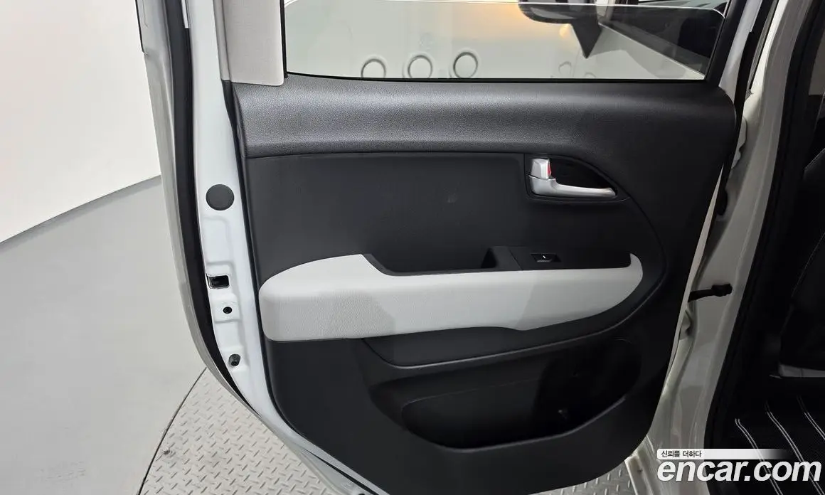 Kia Ray 2026 1.0 автомат (гидро), фото 15 Kia Ray 2026 1.0 автомат (гидро), фото 15