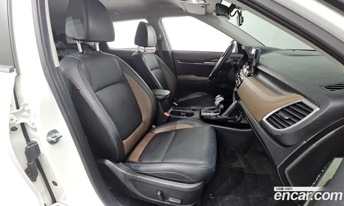 Kia Seltos 2020 1.6 автомат (гидро), фото 16 Kia Seltos 2020 1.6 автомат (гидро), фото 16