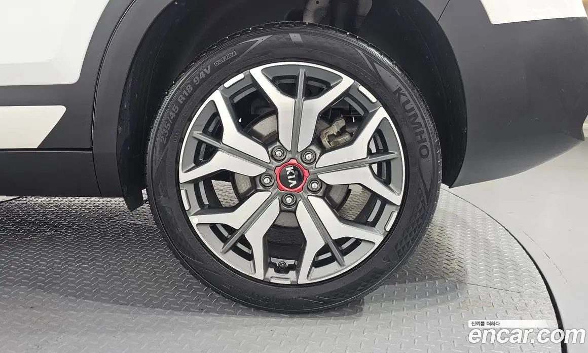 Kia Seltos 2020 1.6 автомат (гидро), фото 7 Kia Seltos 2020 1.6 автомат (гидро), фото 7