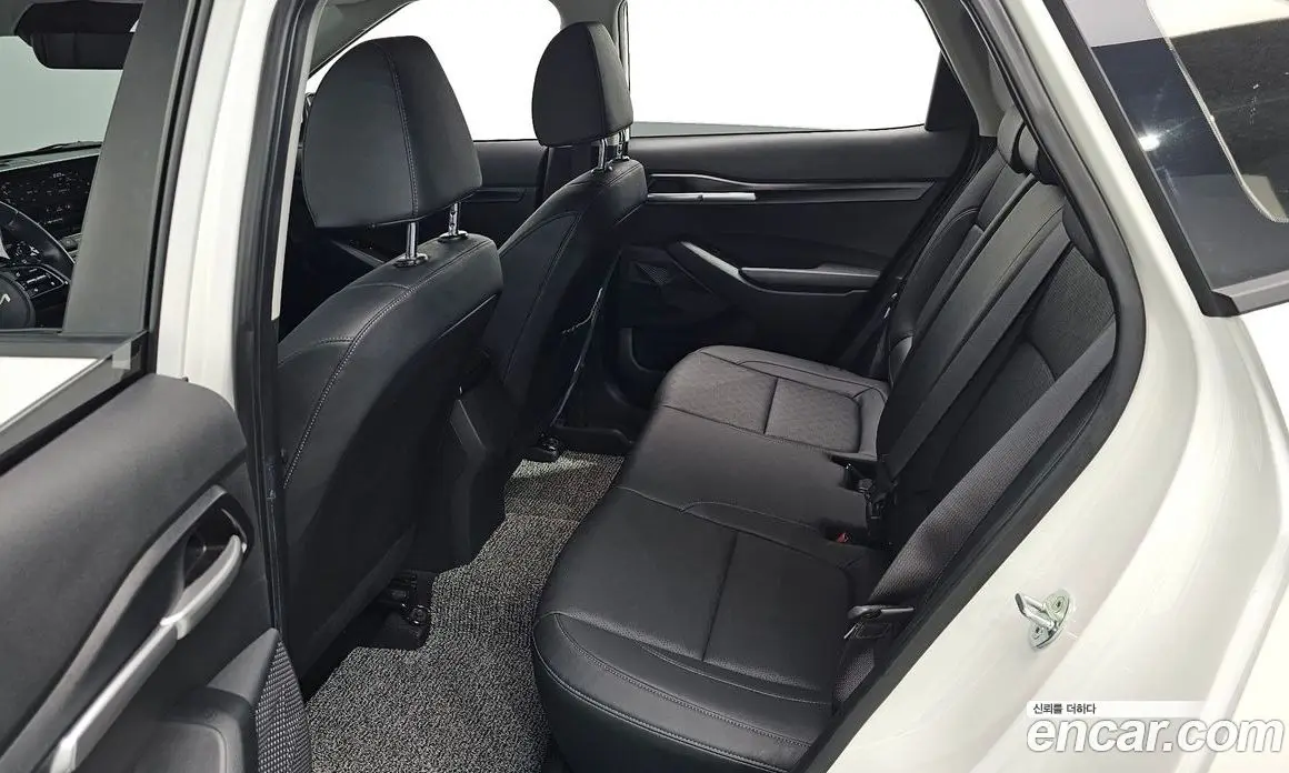 Kia Seltos 2021 1.6 автомат (гидро), фото 18 Kia Seltos 2021 1.6 автомат (гидро), фото 18