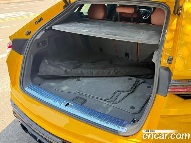 Lamborghini Urus 2019 4.0 автомат (гидро), миниатюра 11