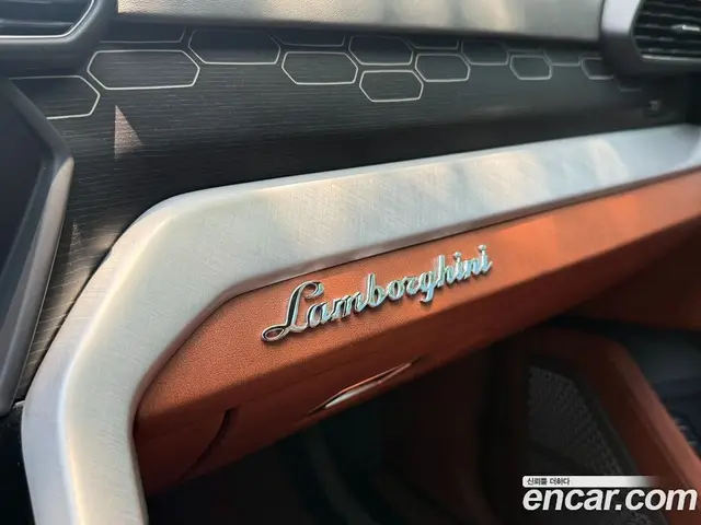 Lamborghini Urus 2019 4.0 автомат (гидро), миниатюра 12