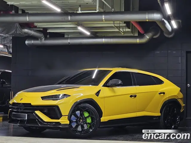 Lamborghini Urus 2024 4.0 автомат (гидро), миниатюра 2