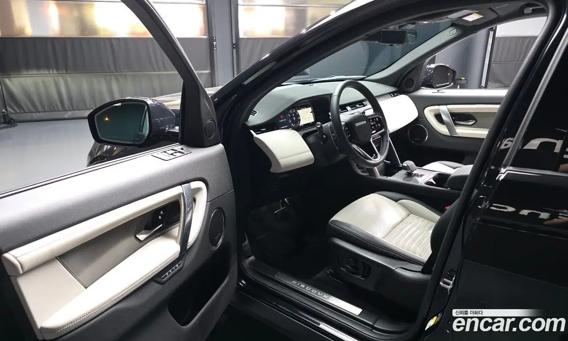 Land Rover Discovery Sport 2025 2.0 автомат (гидро), фото 13