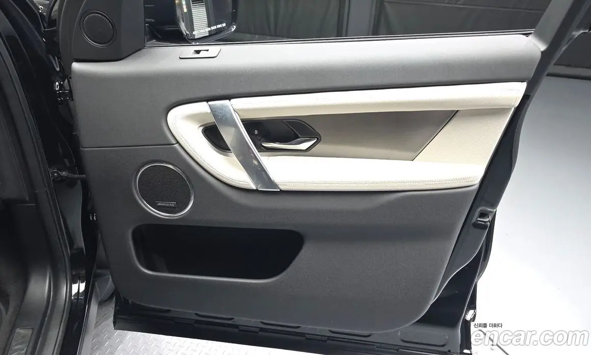 Land Rover Discovery Sport 2025 2.0 автомат (гидро), фото 14