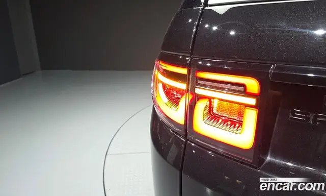 Land Rover Discovery Sport 2025 2.0 автомат (гидро), миниатюра 9
