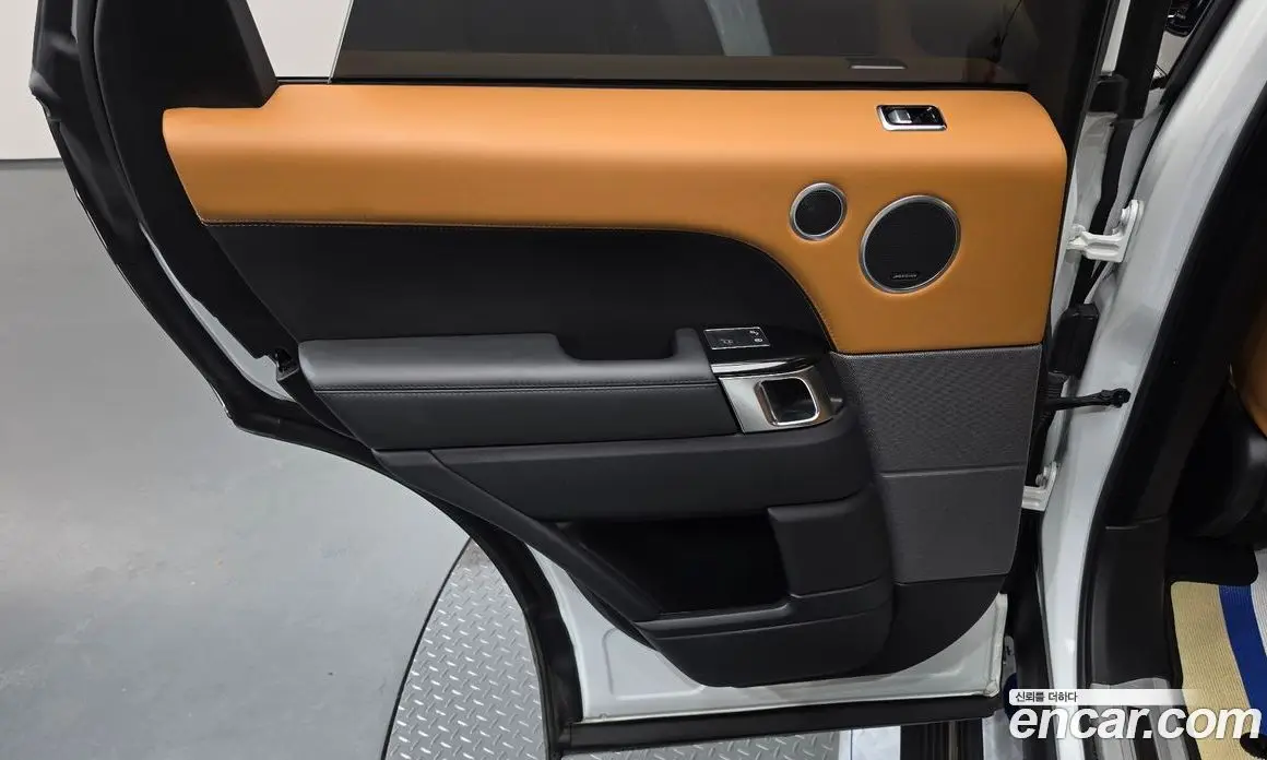 Land Rover Range Rover Sport 2019 3.0 автомат (гидро), фото 14
