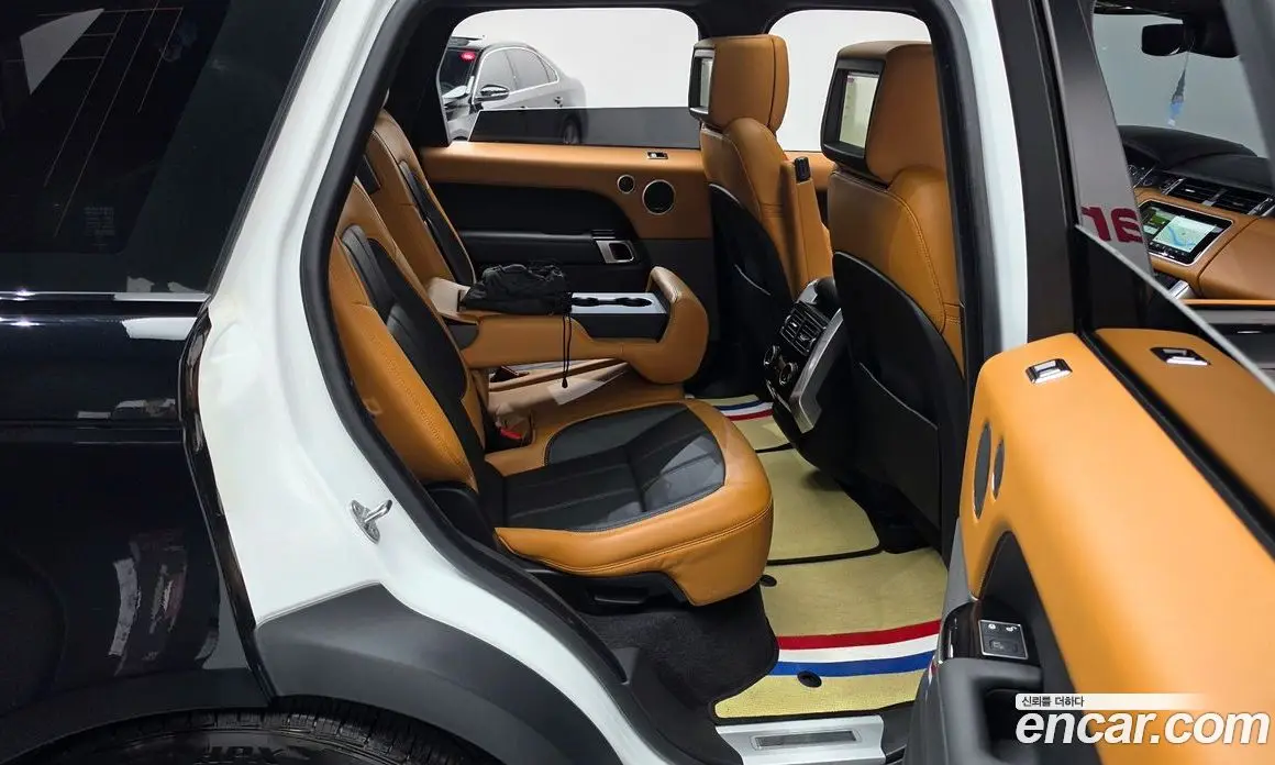 Land Rover Range Rover Sport 2019 3.0 автомат (гидро), фото 16