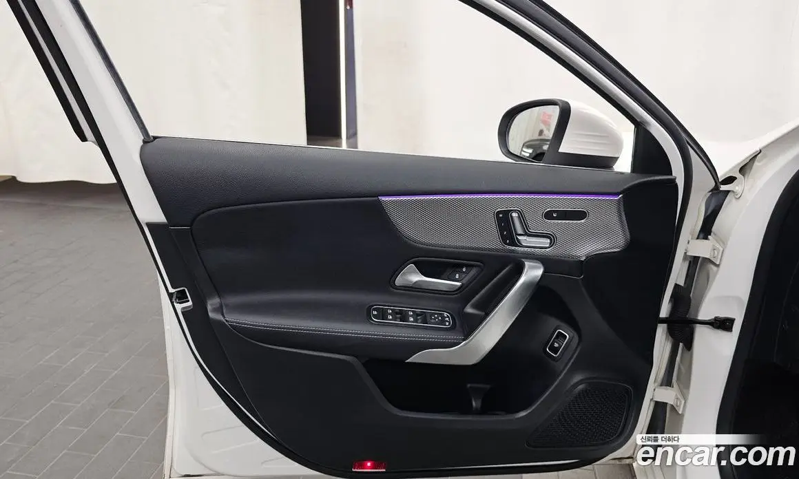 Mercedes-Benz A-Class 2020 2.0 автомат (гидро), фото 14