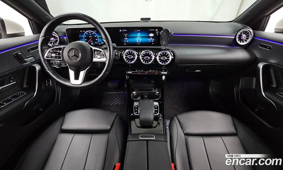 Mercedes-Benz A-Class 2020 2.0 автомат (гидро), фото 10