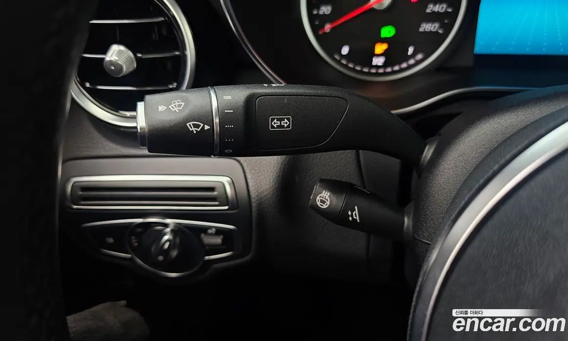 Mercedes-Benz C-Class 2020 2.0 автомат (гидро), фото 20
