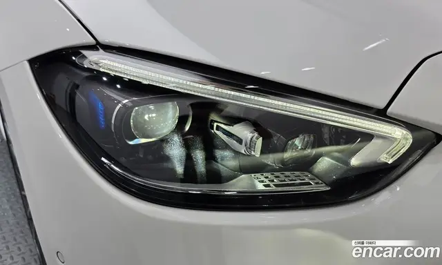 Mercedes-Benz C-Class 2023 2.0 автомат (гидро), миниатюра 8