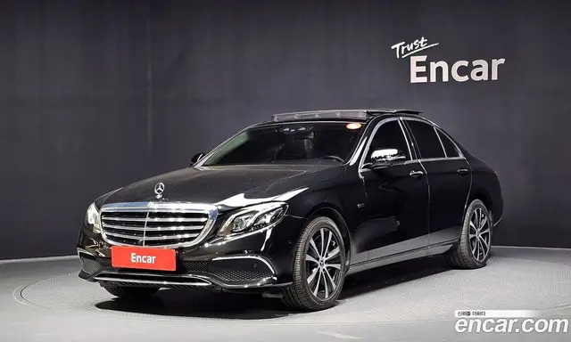 Mercedes-Benz E-Class, 2019, 76 605 км