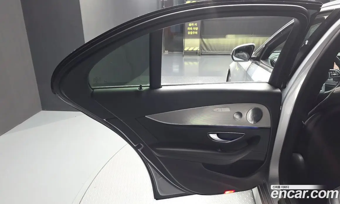 Mercedes-Benz E-Class 2019 2.0 автомат (гидро), фото 15