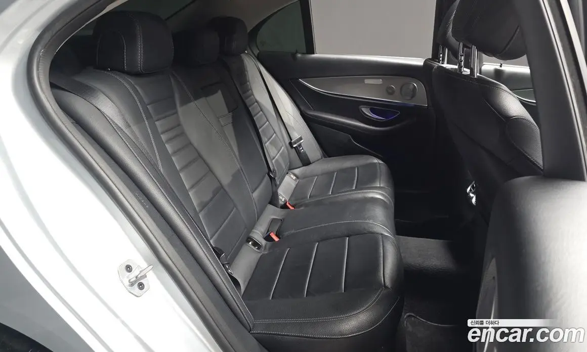 Mercedes-Benz E-Class 2019 2.0 автомат (гидро), фото 17