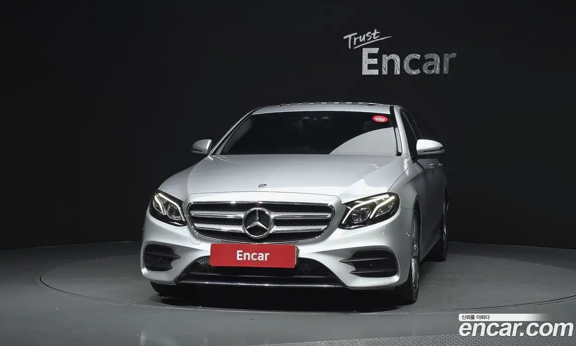 Mercedes-Benz E-Class 2019 2.0 автомат (гидро), фото 3
