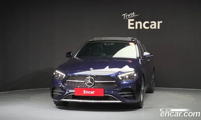 Mercedes-Benz E-Class 2021 2.0 автомат (гидро), миниатюра 3