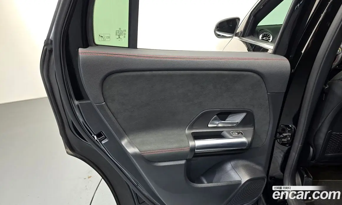 Mercedes-Benz GLA-Class 2020 2.0 автомат (гидро), фото 15