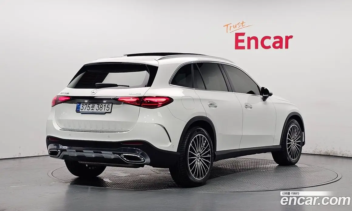 Mercedes-Benz GLC-Class 2025 2.0 автомат (гидро), фото 1 Mercedes-Benz GLC-Class 2025 2.0 автомат (гидро), фото 1
