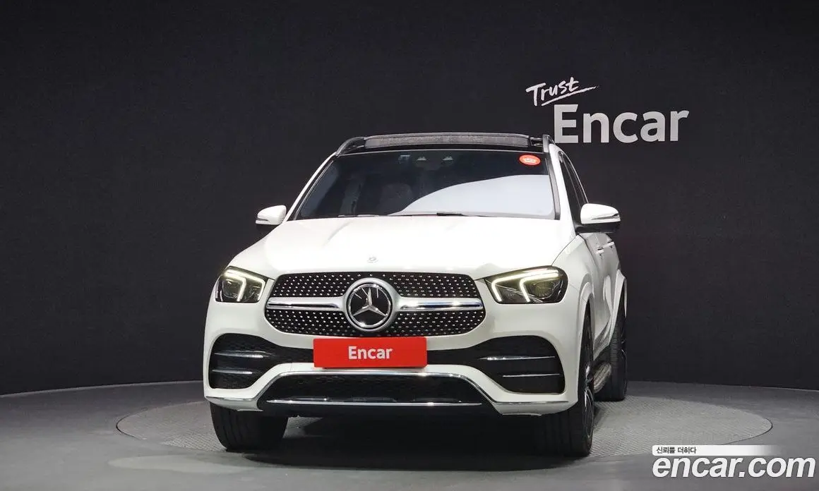 Mercedes-Benz GLE-Class 2023 3.0 автомат (гидро), фото 3