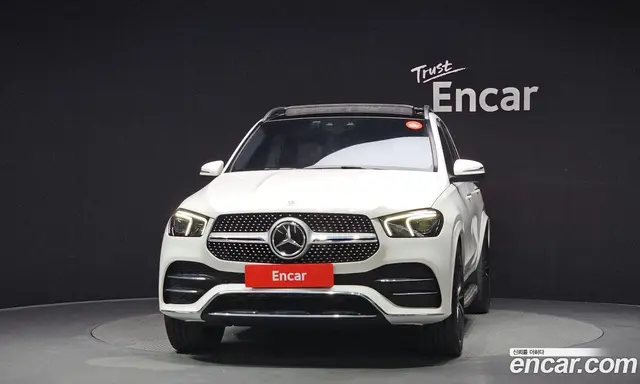 Mercedes-Benz GLE-Class 2023 3.0 автомат (гидро), миниатюра 3
