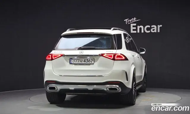 Mercedes-Benz GLE-Class 2023 3.0 автомат (гидро), миниатюра 4