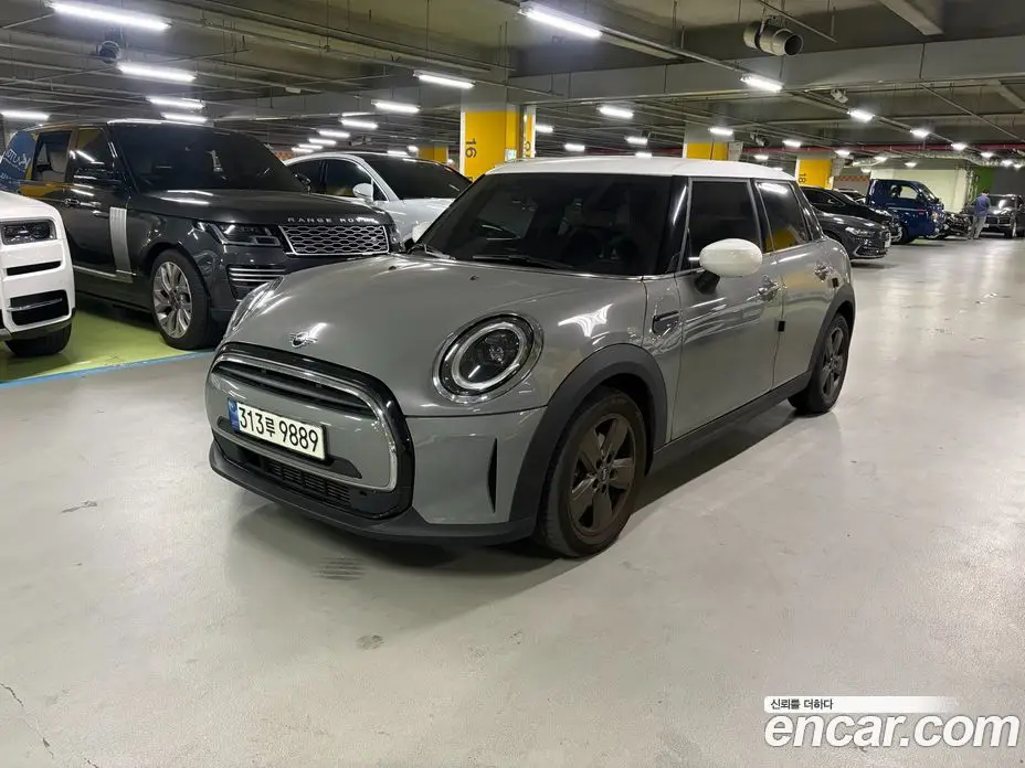 Mini Cooper 2021 1.5 автомат (гидро), фото 1 Mini Cooper 2021 1.5 автомат (гидро), фото 1