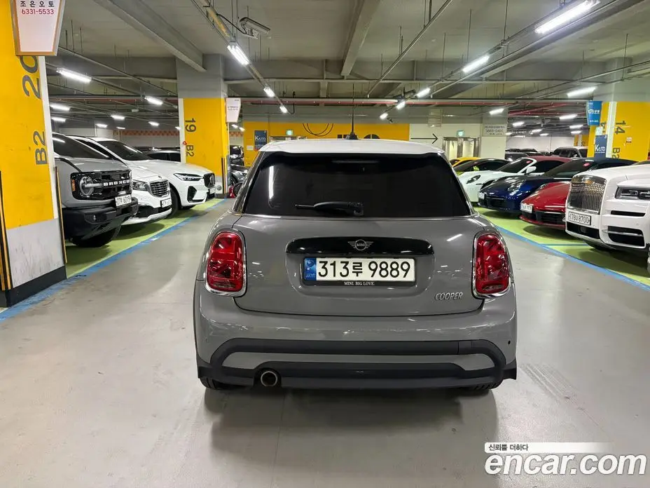 Mini Cooper 2021 1.5 автомат (гидро), фото 4 Mini Cooper 2021 1.5 автомат (гидро), фото 4