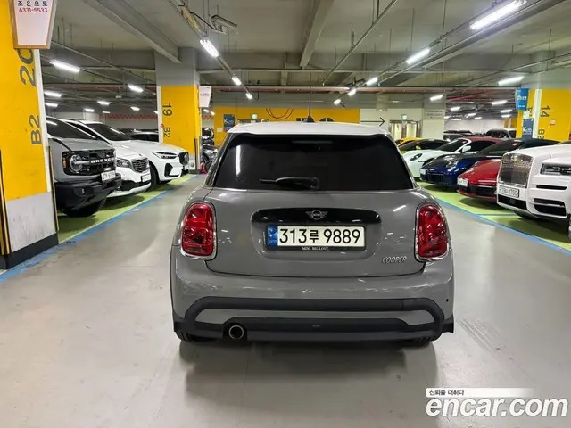 Mini Cooper 2021 1.5 автомат (гидро), миниатюра 4 Mini Cooper 2021 1.5 автомат (гидро), миниатюра 4